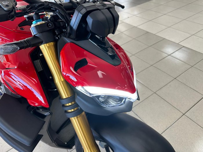 2025 Ducati Streetfighter V4 S