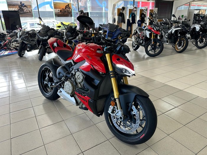 2025 Ducati Streetfighter V4 S