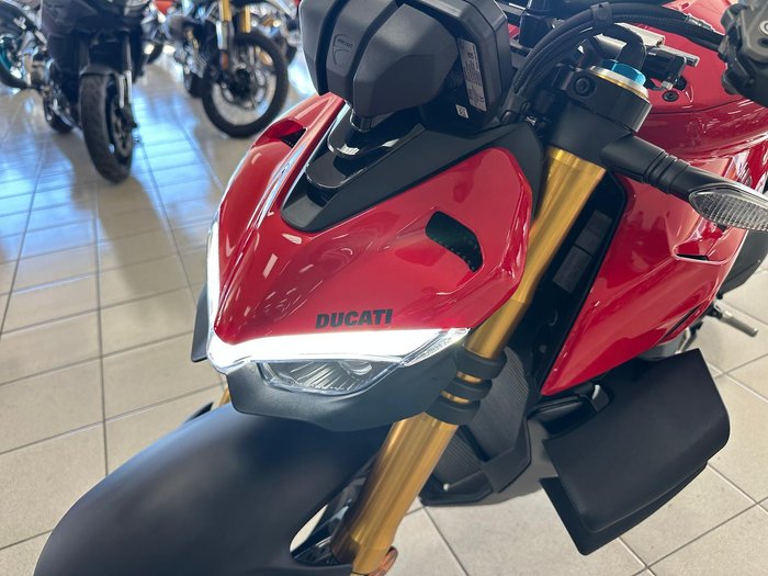 2025 Ducati Streetfighter V4 S