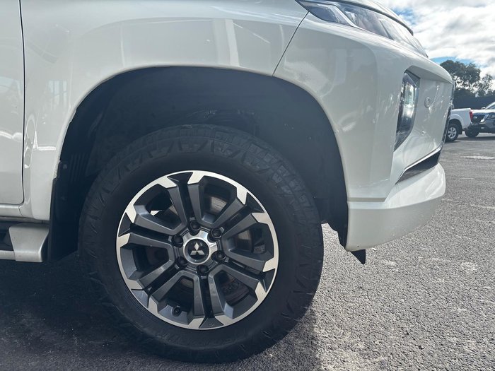 2022 Mitsubishi Triton GLS