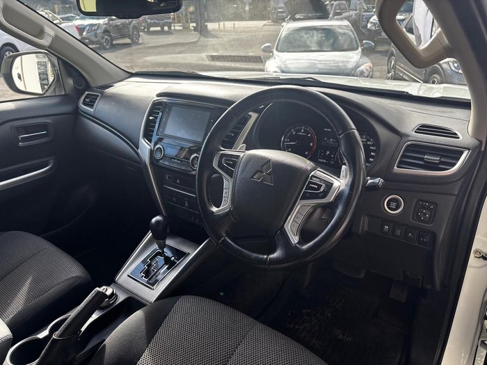 2022 Mitsubishi Triton GLS