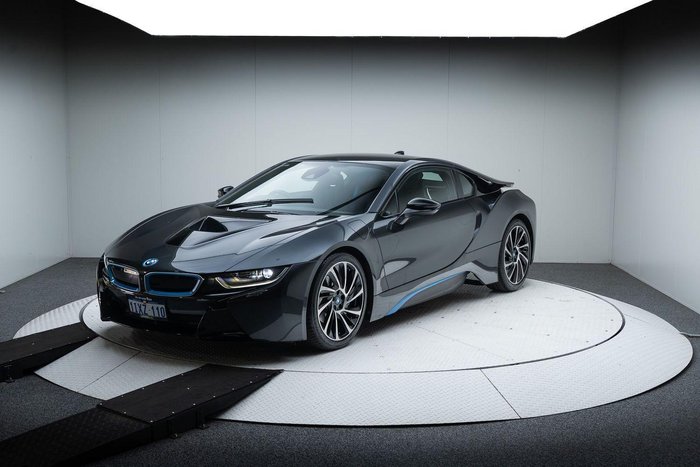 2016 BMW i8