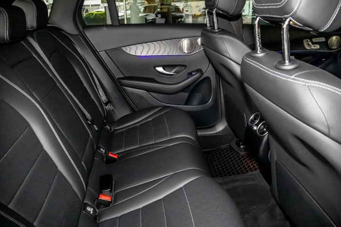 2022 Mercedes-Benz GLC-Class GLC300