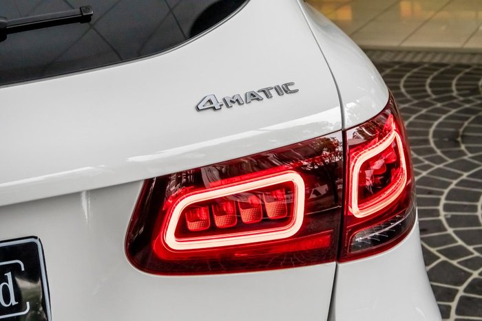 2022 Mercedes-Benz GLC-Class GLC300