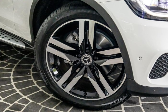 2022 Mercedes-Benz GLC-Class GLC300