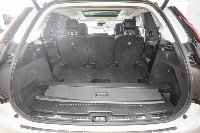 2025 Volvo XC90 Plus B5 Bright