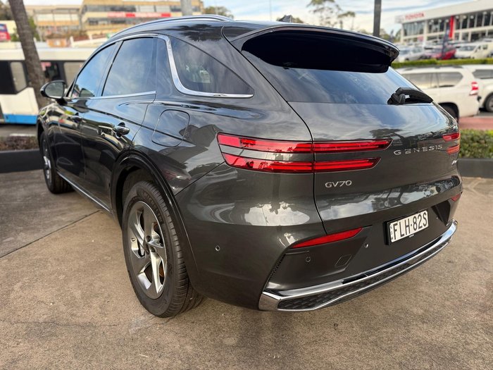 2024 Genesis GV70 2.5T ADVANCED