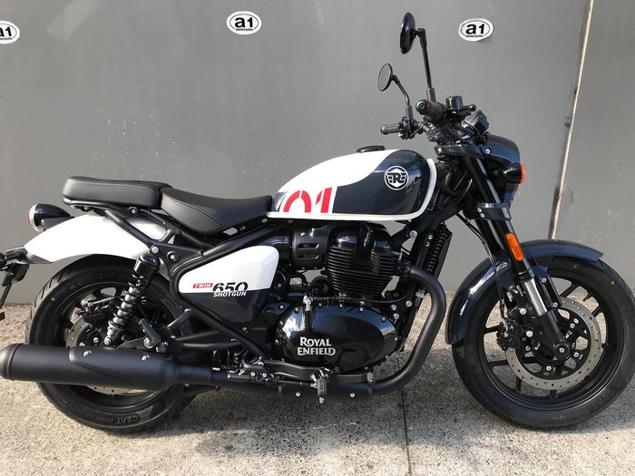 2025 Royal Enfield Shotgun 650