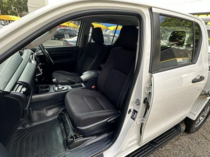 2021 Toyota Hilux SR