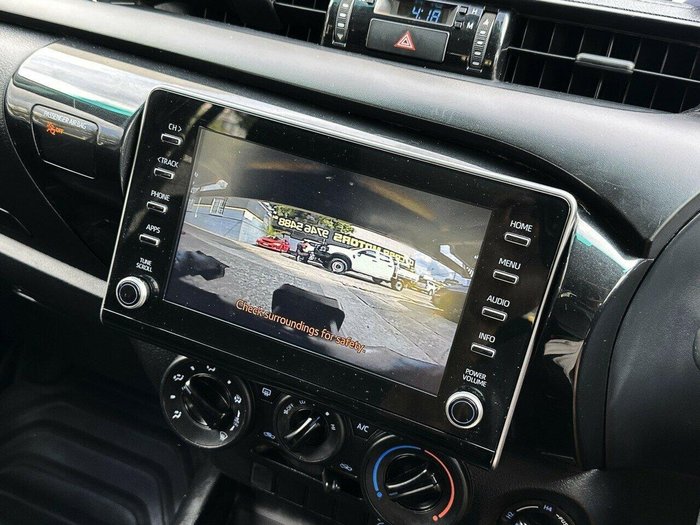 2021 Toyota Hilux SR