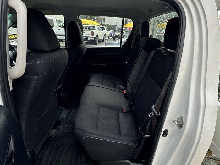 2021 Toyota Hilux SR