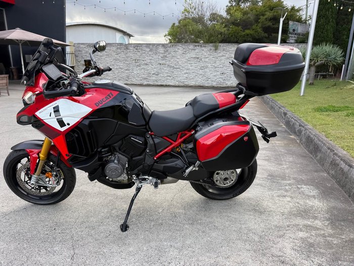 2024 Ducati Multistrada V4 Pikes Peak