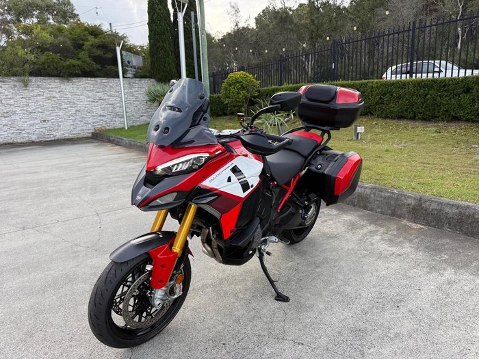 2024 Ducati Multistrada V4 Pikes Peak