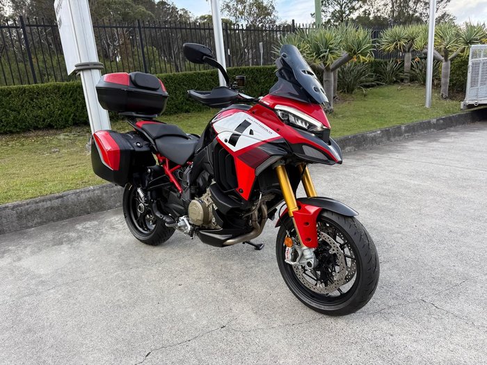 2024 Ducati Multistrada V4 Pikes Peak