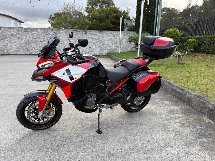 2024 Ducati Multistrada V4 Pikes Peak