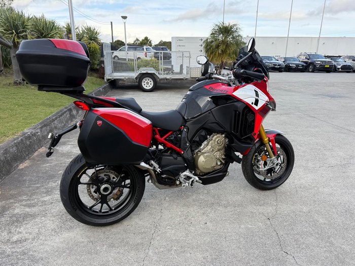 2024 Ducati Multistrada V4 Pikes Peak