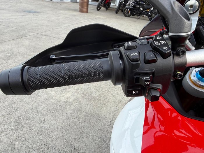 2024 Ducati Multistrada V4 Pikes Peak