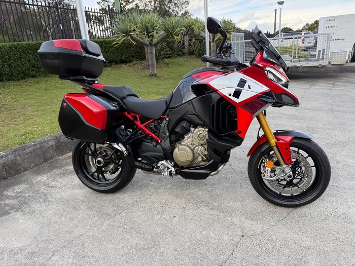 2024 Ducati Multistrada V4 Pikes Peak