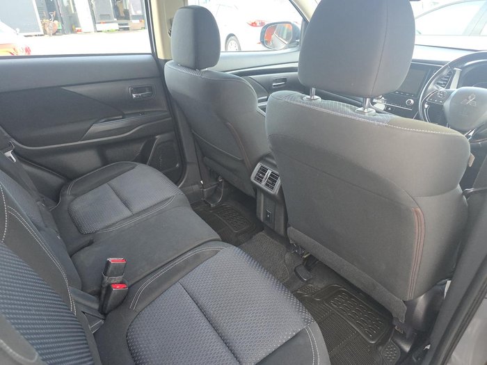 2019 Mitsubishi Outlander ES