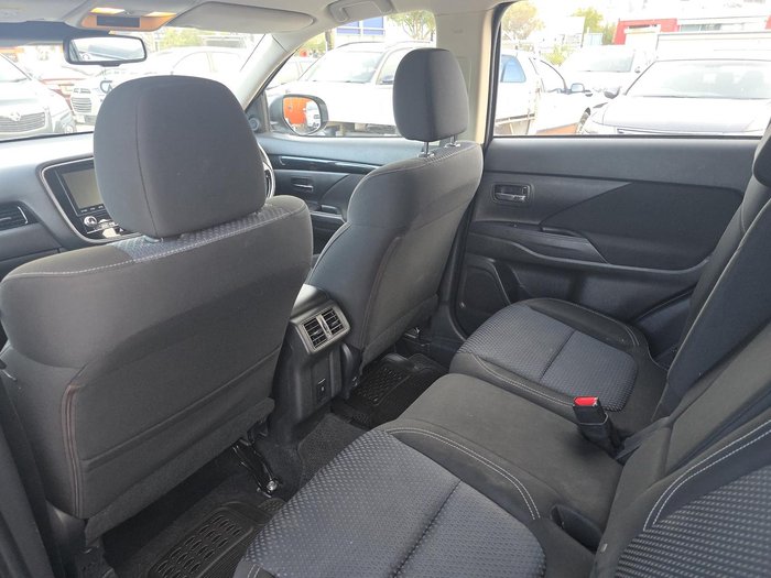 2019 Mitsubishi Outlander ES