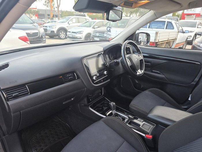 2019 Mitsubishi Outlander ES