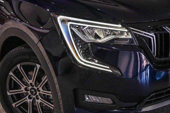 2025 Mahindra XUV700 AX7L