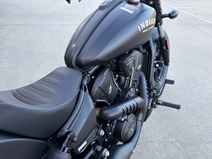 2025 Indian SCOUT BOBBER Black