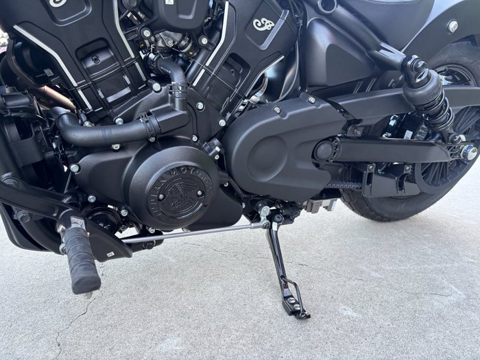2025 Indian SCOUT BOBBER Black