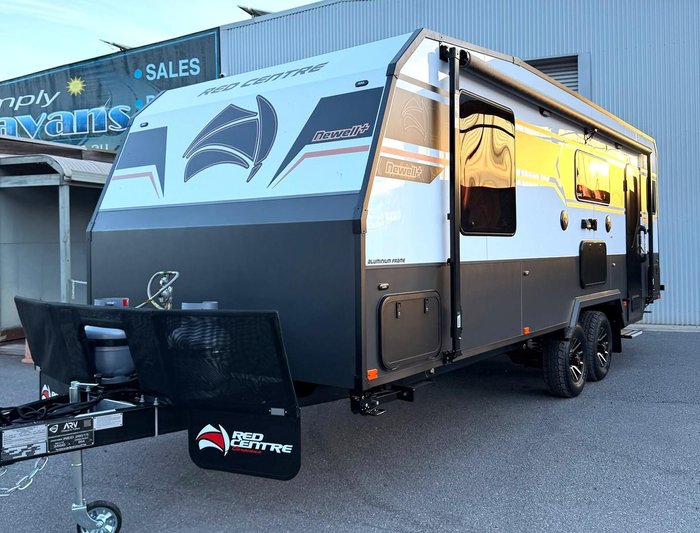 2026 Red Centre Newell Plus 226 Rear Club