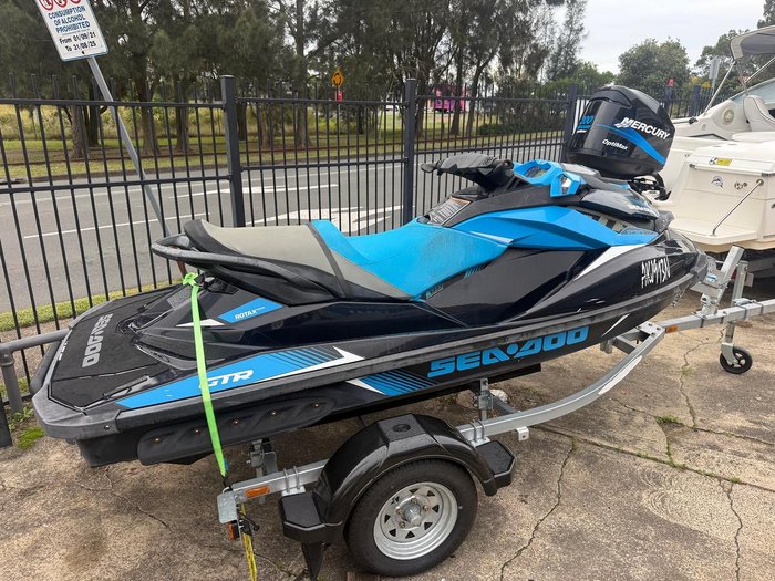 2019 SEA-DOO GTR 230