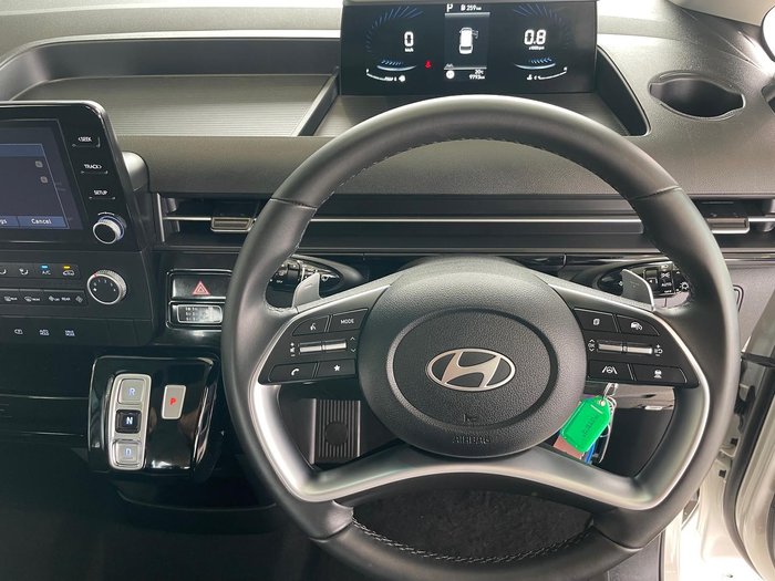 2025 Hyundai STARIA