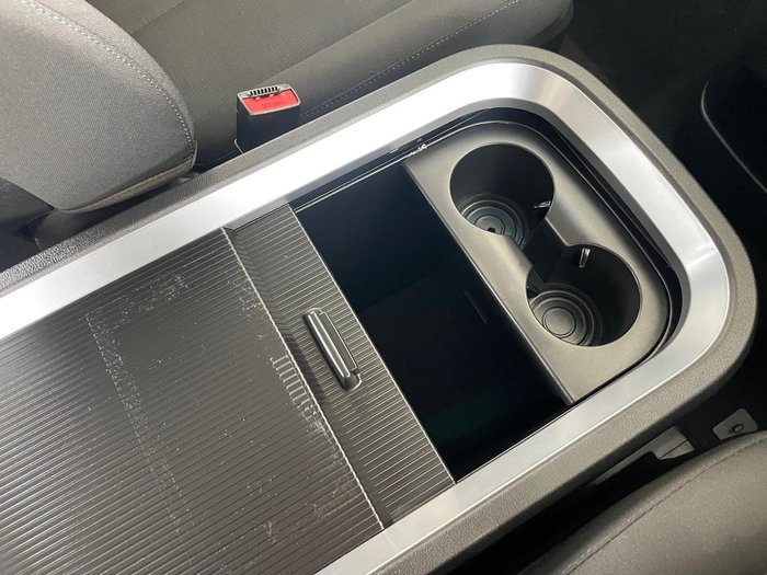 2025 Hyundai STARIA