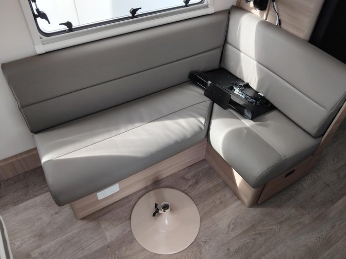2024 Jayco Discovery 16.6Ft Pop Top With Full Ensuite- Price Reduced!