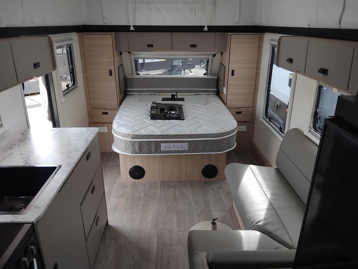 2024 Jayco Discovery 16.6Ft Couples Pop Top With Full Ensuite