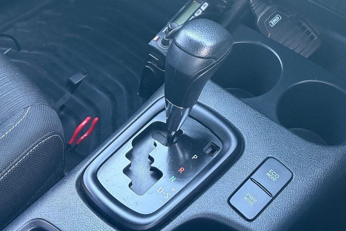2020 Toyota Hilux SR