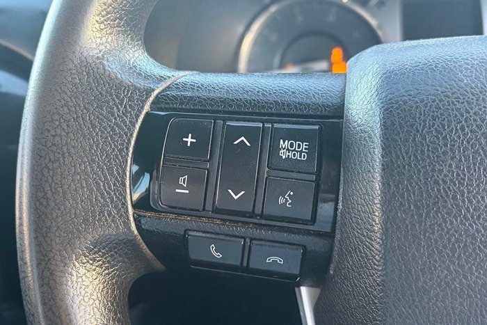 2020 Toyota Hilux SR