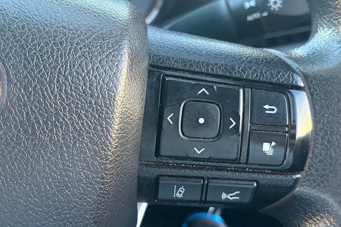 2020 Toyota Hilux SR
