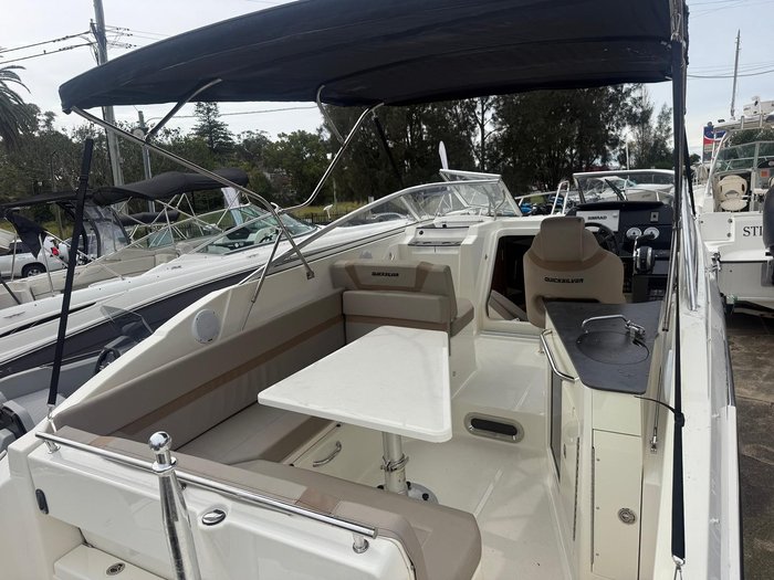 2017 Quicksilver 805 Cruiser