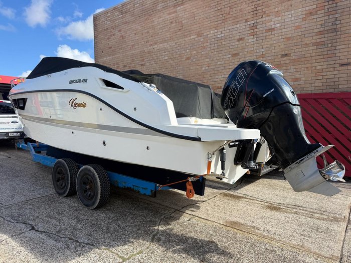 2017 Quicksilver 805 Cruiser