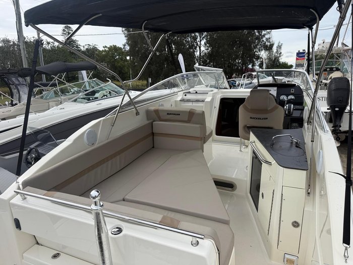 2017 Quicksilver 805 Cruiser