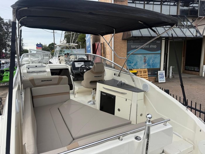 2017 Quicksilver 805 Cruiser