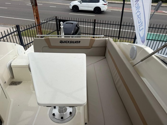 2017 Quicksilver 805 Cruiser