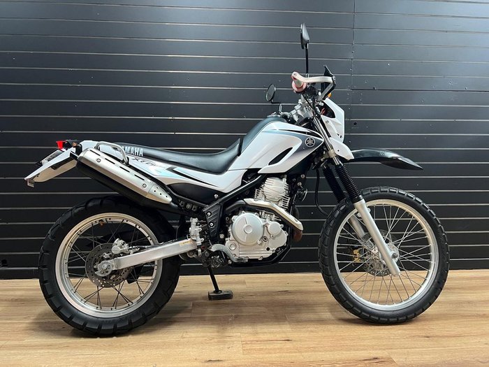 2007 Yamaha XT250 White