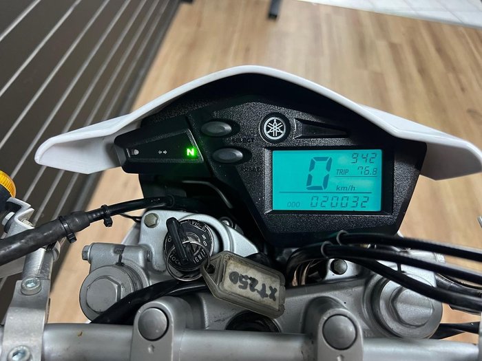 2007 Yamaha XT250 White