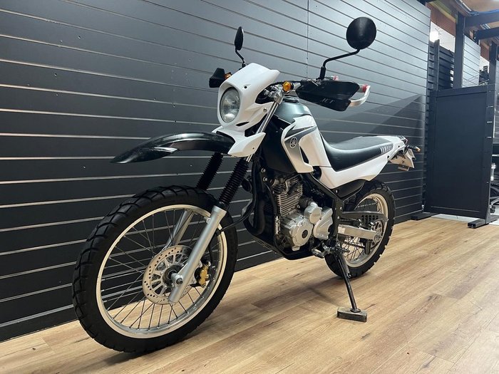 2007 Yamaha XT250 White