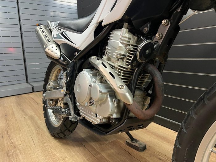 2007 Yamaha XT250 White