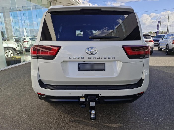 2024 Toyota Landcruiser VX