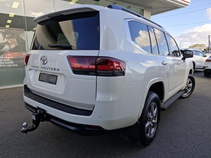 2024 Toyota Landcruiser VX