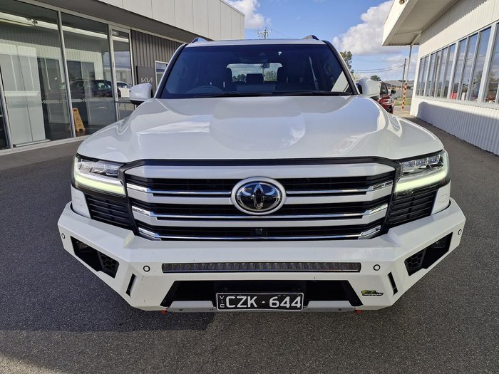 2024 Toyota Landcruiser VX