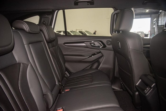 2026 Isuzu MU-X LS-T